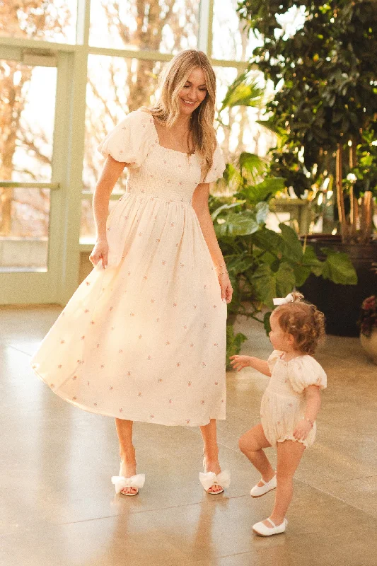 Everyday Dress with Flame - resistant Fabric for Safety - conscious Shoppers Serendipity Dress in Cream Floral Everyday Dress with Flame - resistant Fabric for Safety - conscious Shoppers Serendipity Dress in Cream Floral