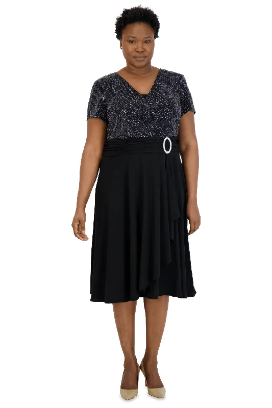 Maternity dress with empire waist for added comfort R&M Richards 9119W Short Plus Size Cocktail Dress Sale Maternity dress with empire waist for added comfort R&M Richards 9119W Short Plus Size Cocktail Dress Sale