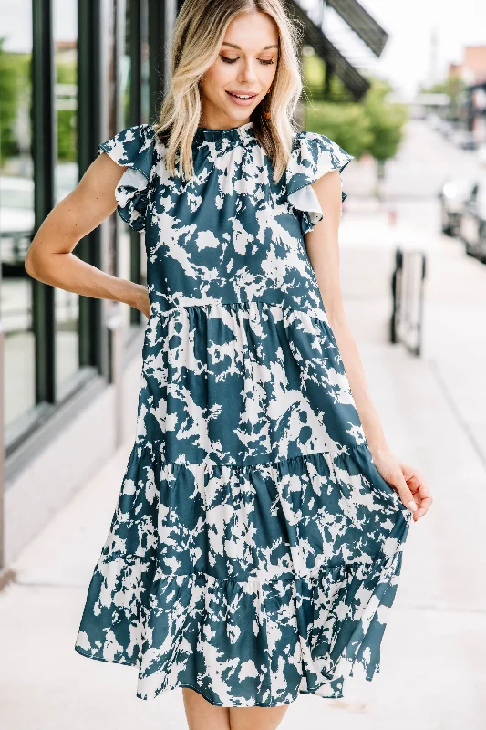 Midi dresses with fringe details for a fun and energetic style All For You Emerald Green Abstract Midi Dress Midi dresses with fringe details for a fun and energetic style All For You Emerald Green Abstract Midi Dress