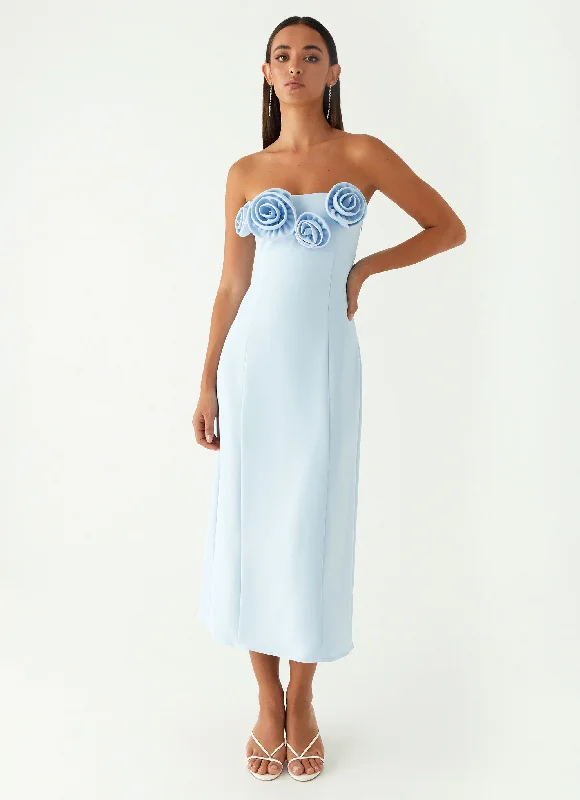 Everyday Dress with Ombre Effect for a Trendy Look Patsie Strapless Midi Dress - Blue Everyday Dress with Ombre Effect for a Trendy Look Patsie Strapless Midi Dress - Blue