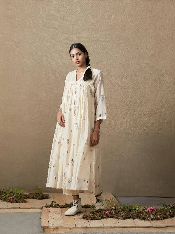 Midi dresses with puff sleeves for a vintage - inspired look Nature Layer Kaftan