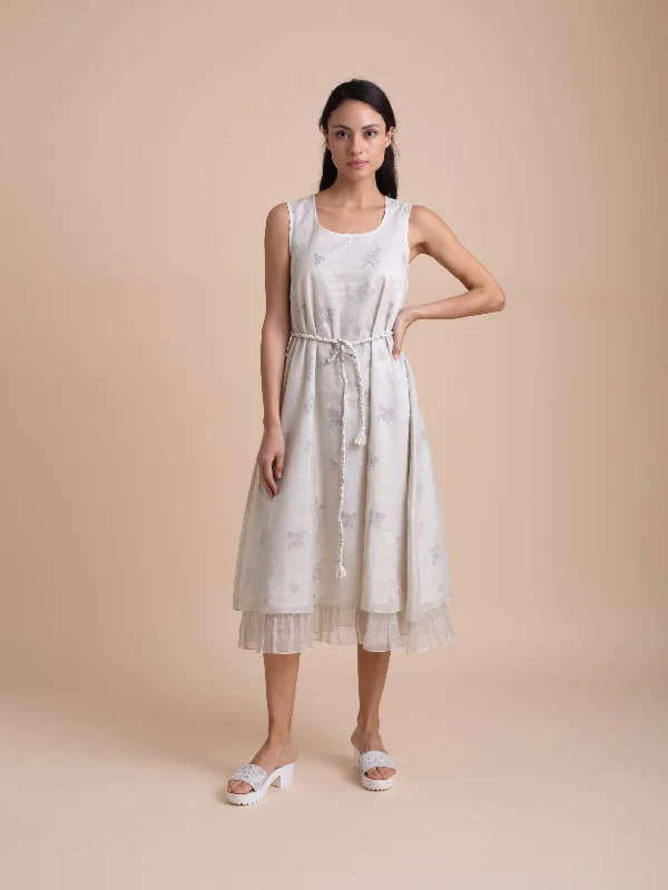 Midi dresses with V - necklines for a flattering and elongating effect Pressed Flowers Dress Midi dresses with V - necklines for a flattering and elongating effect Pressed Flowers Dress