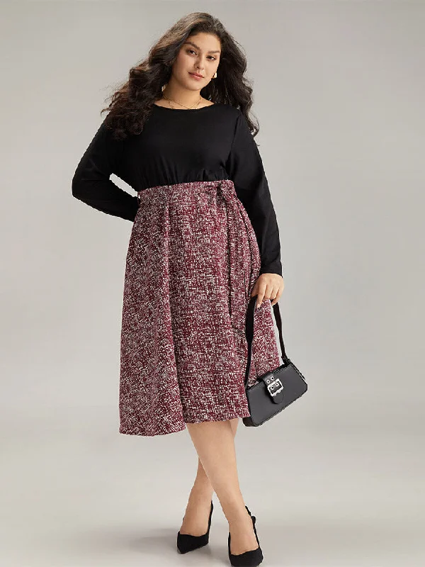 Midi dresses with halter necks for a stylish and comfortable option Patchwork Contrast Belted Crew Neck Dress Midi dresses with halter necks for a stylish and comfortable option Patchwork Contrast Belted Crew Neck Dress