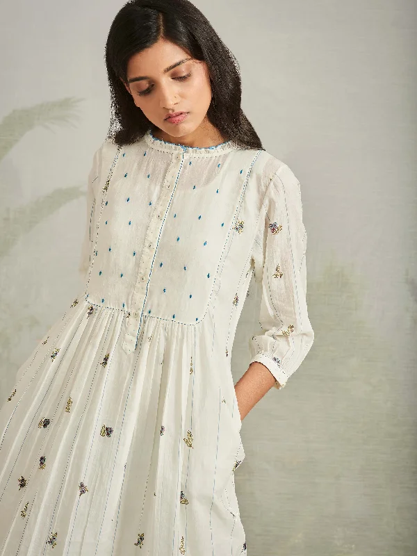 Midi dresses with bow accents for a sweet and charming look Vantage Dress