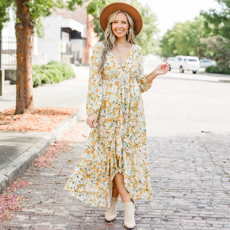 Midi dresses with pleated bodices for a classic and tailored look Talking Bout' My Girl Dress, Yellow Midi dresses with pleated bodices for a classic and tailored look Talking Bout' My Girl Dress, Yellow