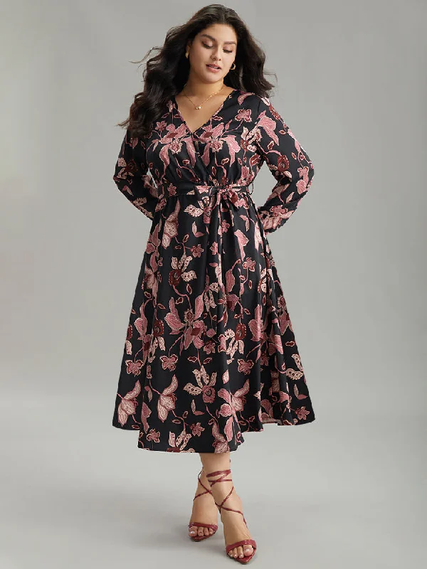Midi dresses with button - down skirts for a unique and functional design Floral Lantern Sleeve Belted Overlap Collar Dress Midi dresses with button - down skirts for a unique and functional design Floral Lantern Sleeve Belted Overlap Collar Dress