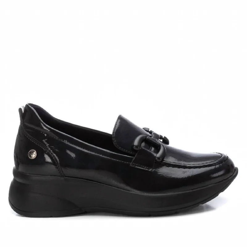 Women's Metallic Foil - Finish Loafers in Gold for a Glamorous Night Out Women's Casual Wedge Moccasins In Black