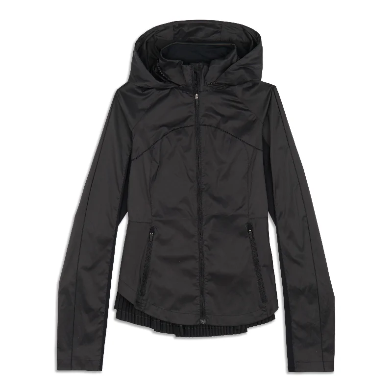 Quilted down women's coats with removable hoods for outdoor activitiesGoal Smasher Jacket Quilted down women's coats with removable hoods for outdoor activitiesGoal Smasher Jacket