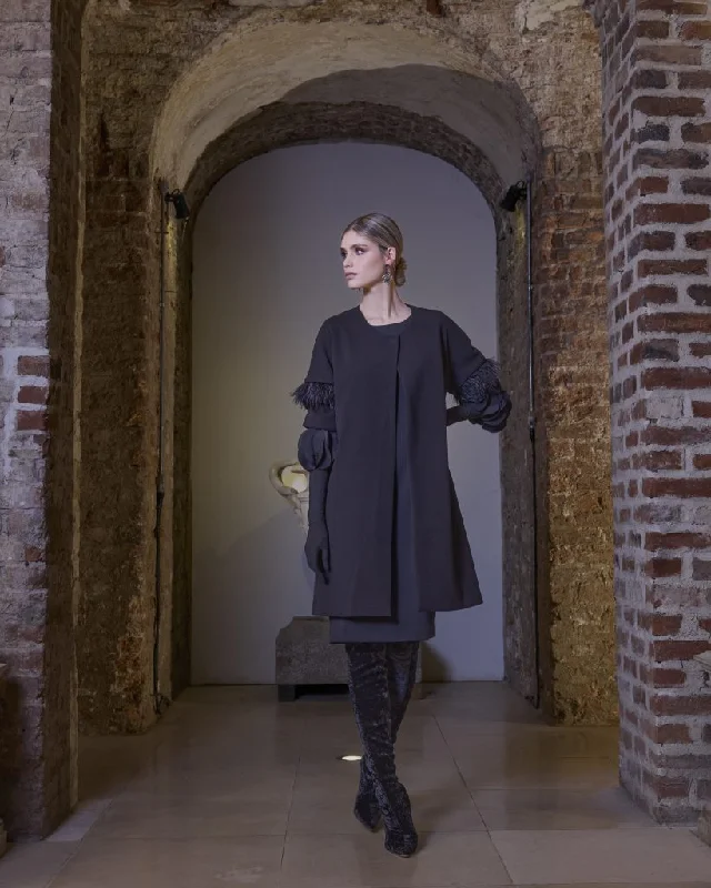 Checkered women's wool coats in a classic pattern for a timeless styleKate Cooper Black Dress Coat with feather trim 3/4 sleeve Kcaw24164 Checkered women's wool coats in a classic pattern for a timeless styleKate Cooper Black Dress Coat with feather trim 3/4 sleeve Kcaw24164