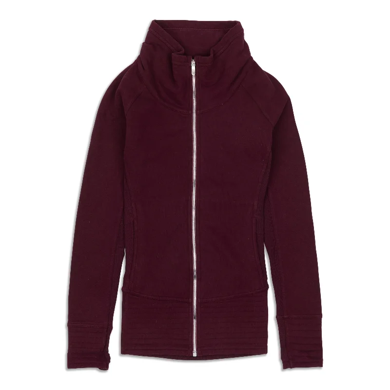 Quilted down women's coats with removable hoods for outdoor activitiesRadiant Jacket Quilted down women's coats with removable hoods for outdoor activitiesRadiant Jacket