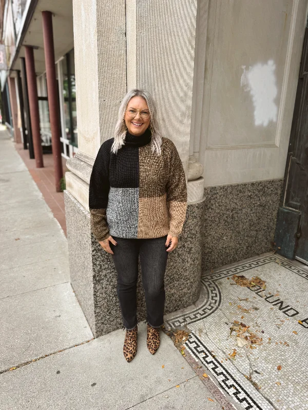 Plus Size Women's Oversized Chunky Knit SweatersElan Color Block Sweater