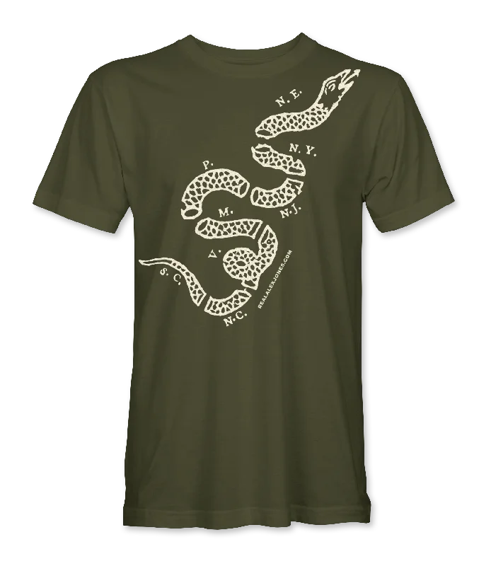 Distressed Women T Shirt with a Laid - Back AestheticOG Join Or Die T-Shirt