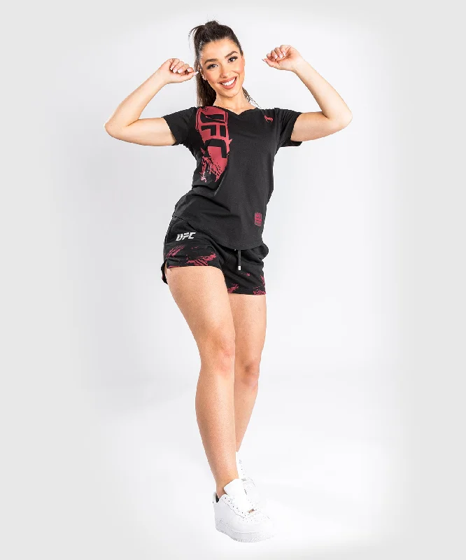 Floral Print Women T Shirt for a Feminine TouchUFC Venum Authentic Fight Week 2.0 Women’s Short Sleeve T-Shirt - Black/Red Floral Print Women T Shirt for a Feminine TouchUFC Venum Authentic Fight Week 2.0 Women’s Short Sleeve T-Shirt - Black/Red