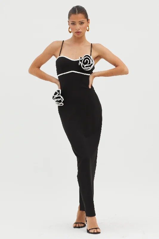 Long - Sleeve Women Dress in Velvet for a Luxurious Winter LookGriselda Flower Decoration Maxi Dress Black Long - Sleeve Women Dress in Velvet for a Luxurious Winter LookGriselda Flower Decoration Maxi Dress Black
