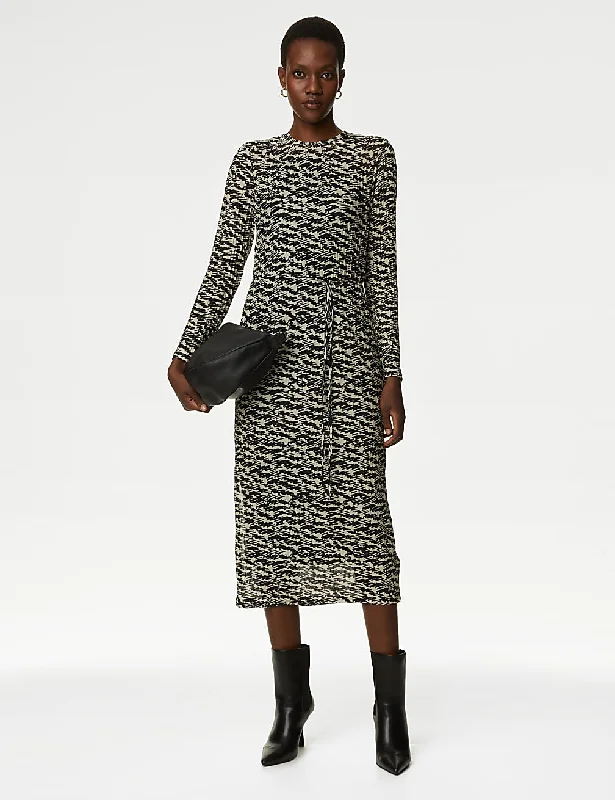 Long - Sleeve Women Dress in Velvet for a Luxurious Winter LookJersey Printed Round Neck Mesh Midi Column Dress Long - Sleeve Women Dress in Velvet for a Luxurious Winter LookJersey Printed Round Neck Mesh Midi Column Dress