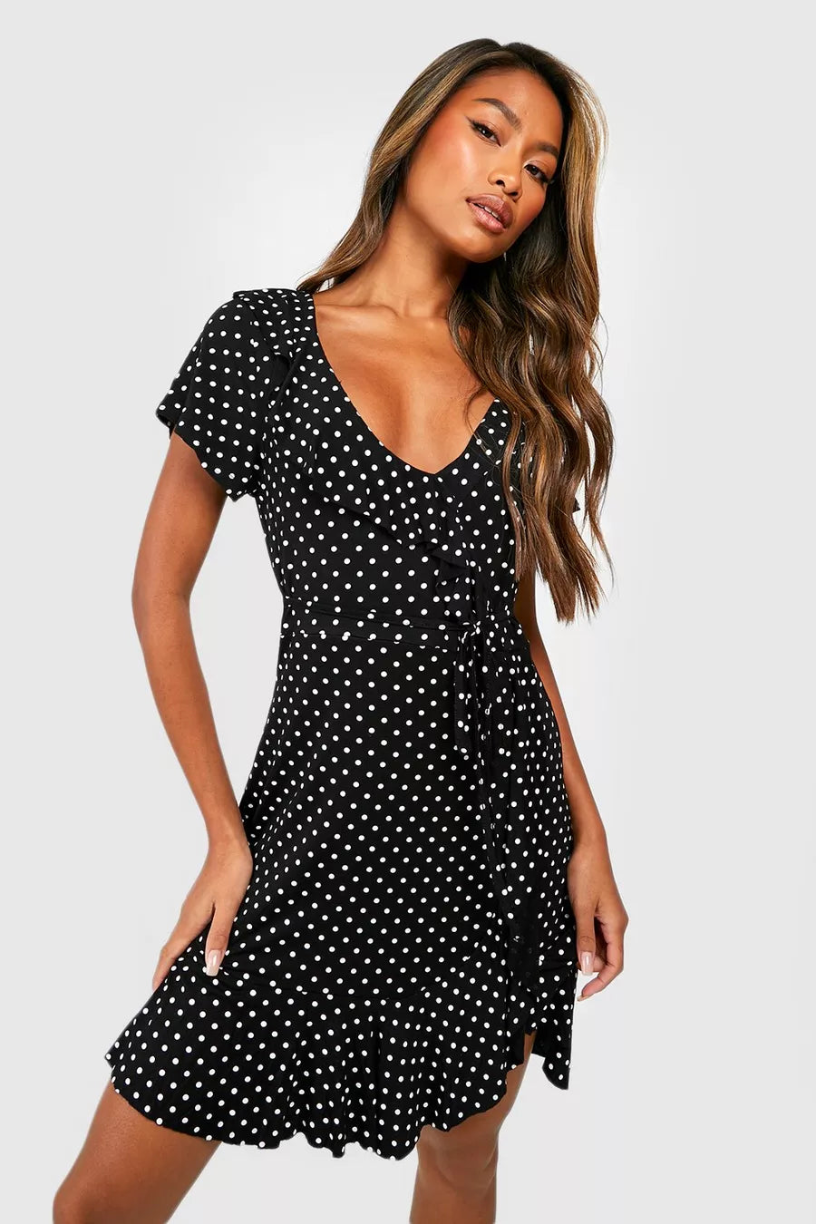 Halter Neck Women Dress to Show Off the Shoulders and NecklinePolka Dot Wrap Front Ruffle Tea Dress Halter Neck Women Dress to Show Off the Shoulders and NecklinePolka Dot Wrap Front Ruffle Tea Dress