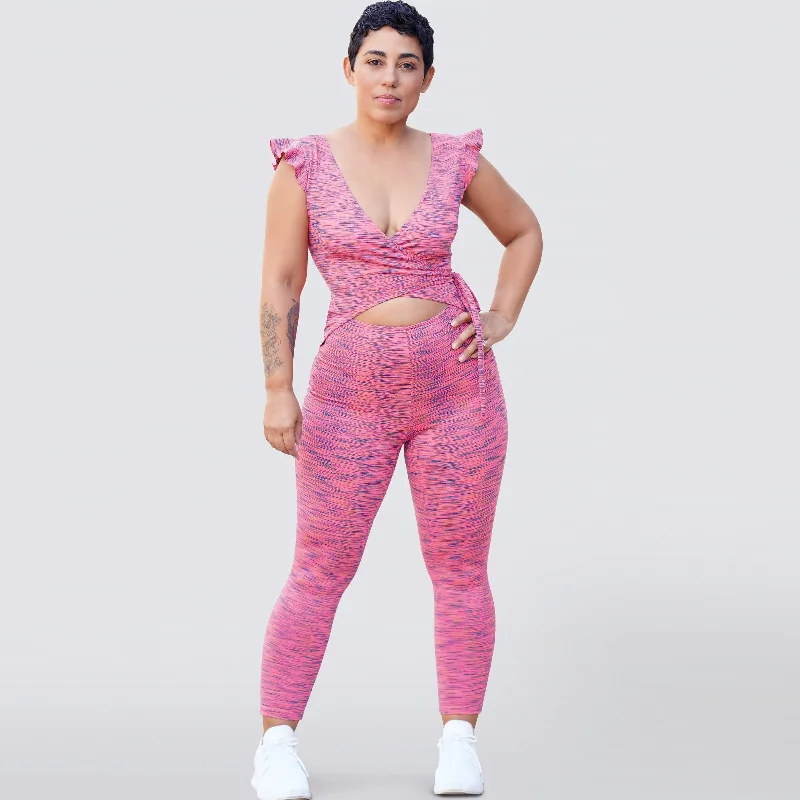Women jumpsuits with a ruched bodice for a more feminine and form - fitting appearanceSimplicity Jumpsuit and Mini Skirt S9150 Women jumpsuits with a ruched bodice for a more feminine and form - fitting appearanceSimplicity Jumpsuit and Mini Skirt S9150