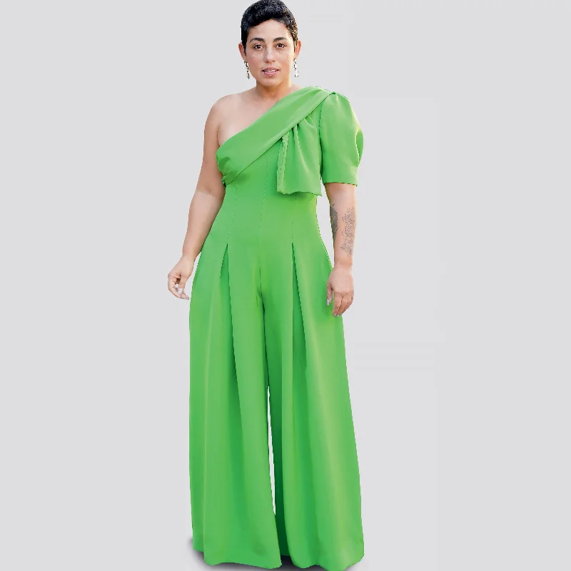 Women jumpsuits with a wrap - around design for a flattering fitSimplicity Jumpsuit S9142 Women jumpsuits with a wrap - around design for a flattering fitSimplicity Jumpsuit S9142