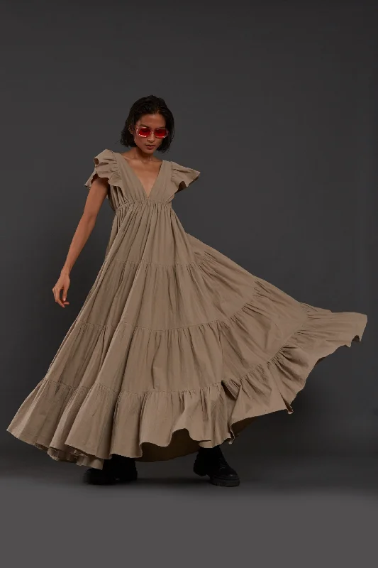 Empire Waist Women Dress to Accentuate the Bust and Conceal the Waist Empire Waist Women Dress to Accentuate the Bust and Conceal the Waist Beige Tiered Gown Empire Waist Women Dress to Accentuate the Bust and Conceal the Waist Empire Waist Women Dress to Accentuate the Bust and Conceal the Waist Beige Tiered Gown