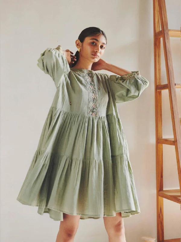Mermaid - Style Women Dress with a Fitted Silhouette for Special Occasions Mermaid - Style Women Dress with a Fitted Silhouette for Special Occasions TIERED DRESS Mermaid - Style Women Dress with a Fitted Silhouette for Special Occasions Mermaid - Style Women Dress with a Fitted Silhouette for Special Occasions TIERED DRESS