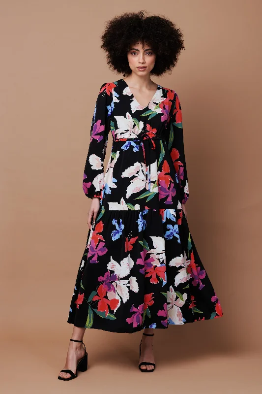 Plaid maxi dresses for fall fashion eventsFloral Tiered Maxi Dress