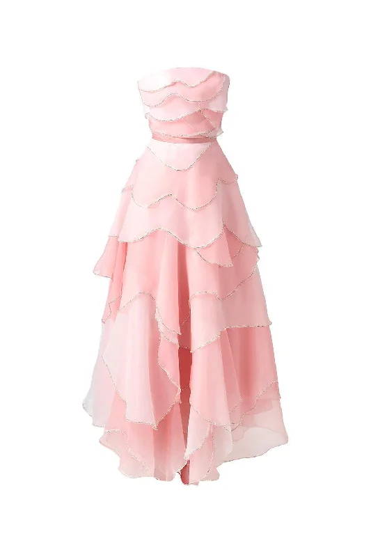 Metallic maxi dresses for a glamorous New Year's Eve partyEverlee Strapless Layered Organza Ankle Length Dress Metallic maxi dresses for a glamorous New Year's Eve partyEverlee Strapless Layered Organza Ankle Length Dress