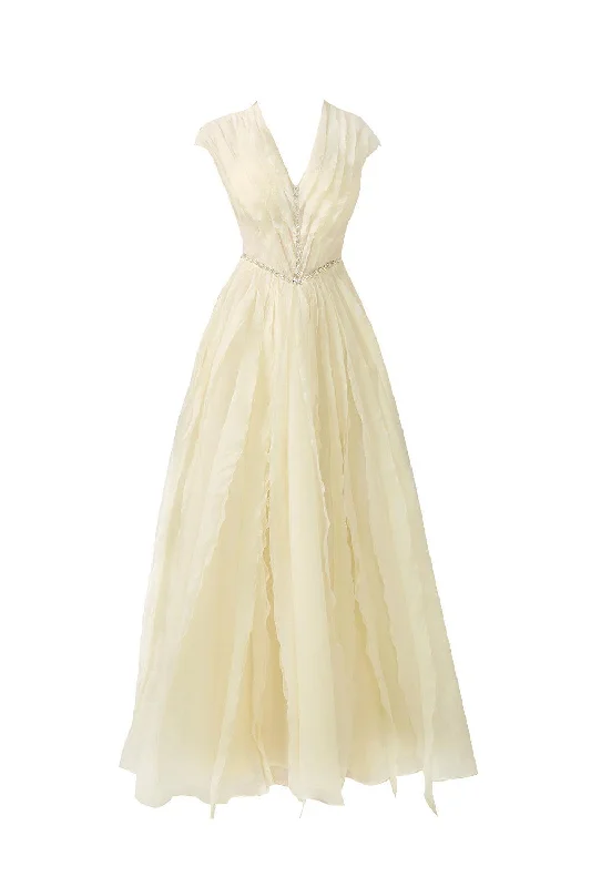 Maxi dresses with a keyhole back for a sexy detailHadassah Ball Gown V-Neck Organza Floor Length Dress Maxi dresses with a keyhole back for a sexy detailHadassah Ball Gown V-Neck Organza Floor Length Dress