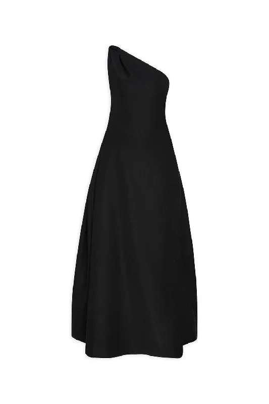 Maxi dresses with off - the - shoulder styles for a romantic and breezy lookMartini A-line One Shoulder Crepe Floor Length Dress Maxi dresses with off - the - shoulder styles for a romantic and breezy lookMartini A-line One Shoulder Crepe Floor Length Dress