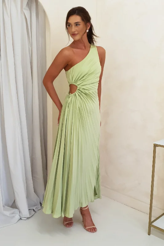 Maxi dresses with polka dot prints for a playful styleOlsen Pleated Maxi Dress | Light Green Maxi dresses with polka dot prints for a playful styleOlsen Pleated Maxi Dress | Light Green