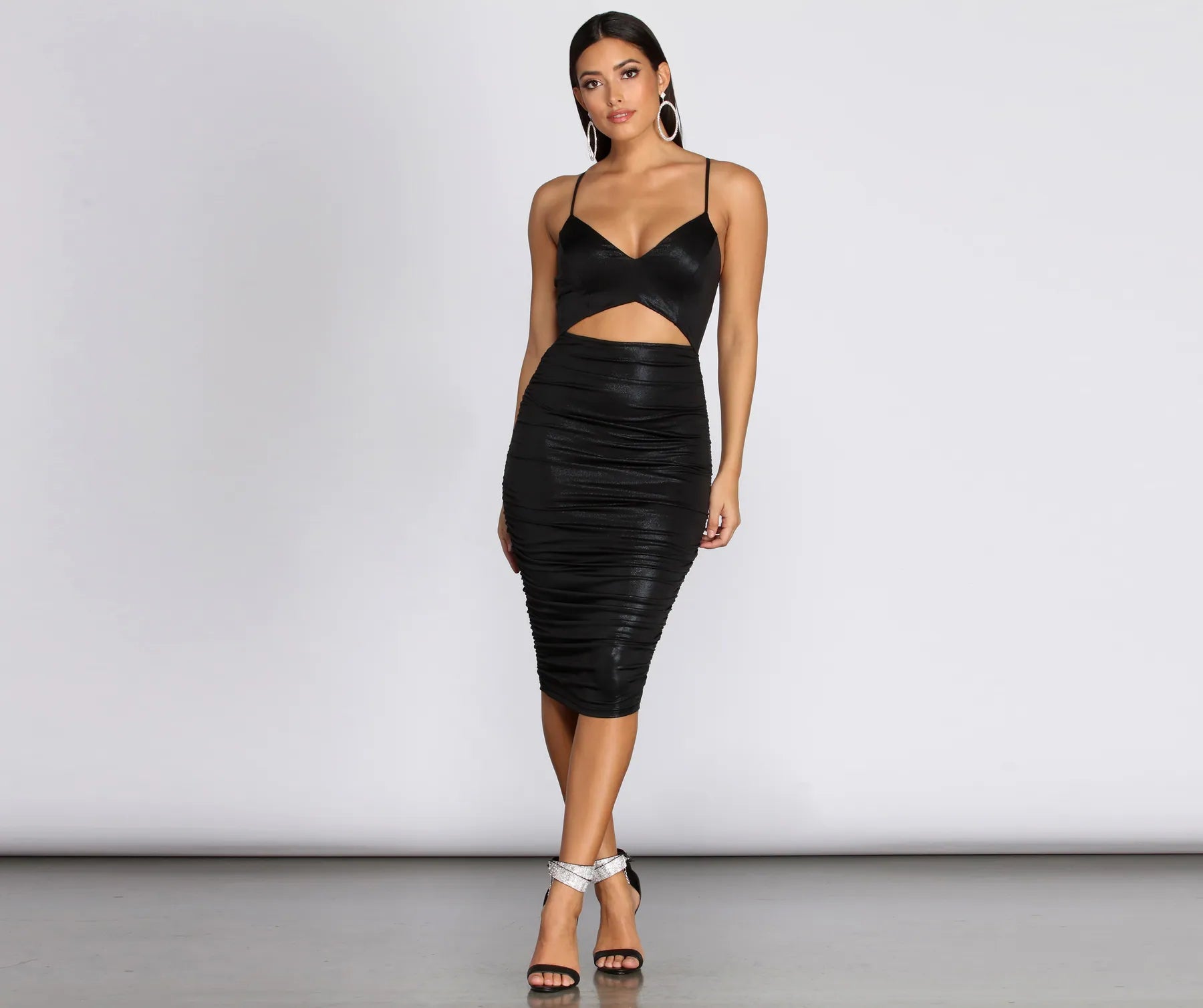 Midi dresses with halter necks for a stylish and comfortable optionMetallic Muse Ruched Midi Dress Midi dresses with halter necks for a stylish and comfortable optionMetallic Muse Ruched Midi Dress