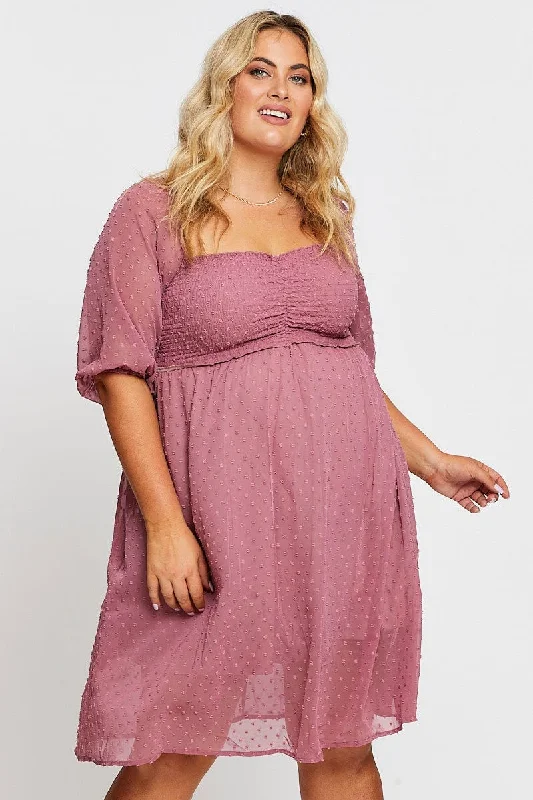 Sleeveless midi dresses with lace details for summer weddingsPink 3/4 Sleeve Chiffon Flocked Midi Dress Sleeveless midi dresses with lace details for summer weddingsPink 3/4 Sleeve Chiffon Flocked Midi Dress