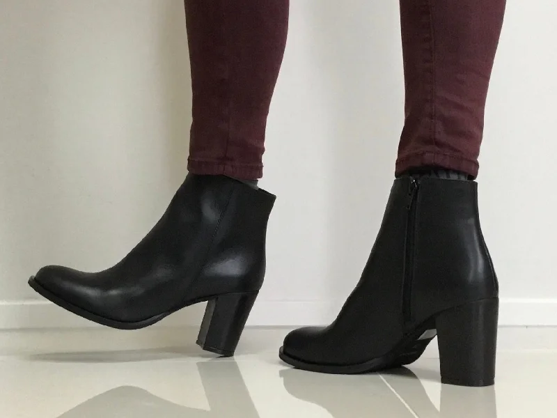 women's ankle boots with pointed toeKentia Michela