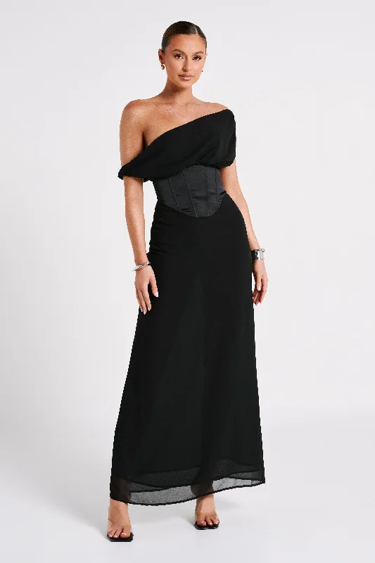 Maxi dresses with beaded embellishments for a fancy and luxurious eventCourtney Chiffon Maxi Dress - Black Maxi dresses with beaded embellishments for a fancy and luxurious eventCourtney Chiffon Maxi Dress - Black