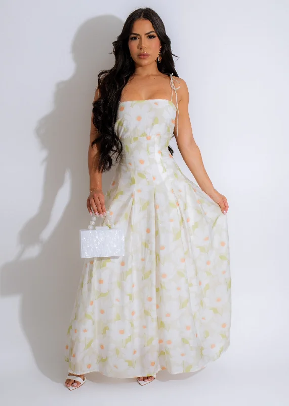 Linen maxi dresses for a breathable and lightweight summer optionFloral Elegance Maxi Dress Green Linen maxi dresses for a breathable and lightweight summer optionFloral Elegance Maxi Dress Green