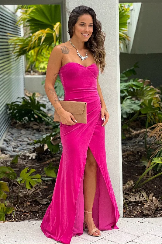 Maxi dresses with balloon sleeves for a vintage - inspired styleFuchsia Strapless Velvet Maxi Dress Maxi dresses with balloon sleeves for a vintage - inspired styleFuchsia Strapless Velvet Maxi Dress