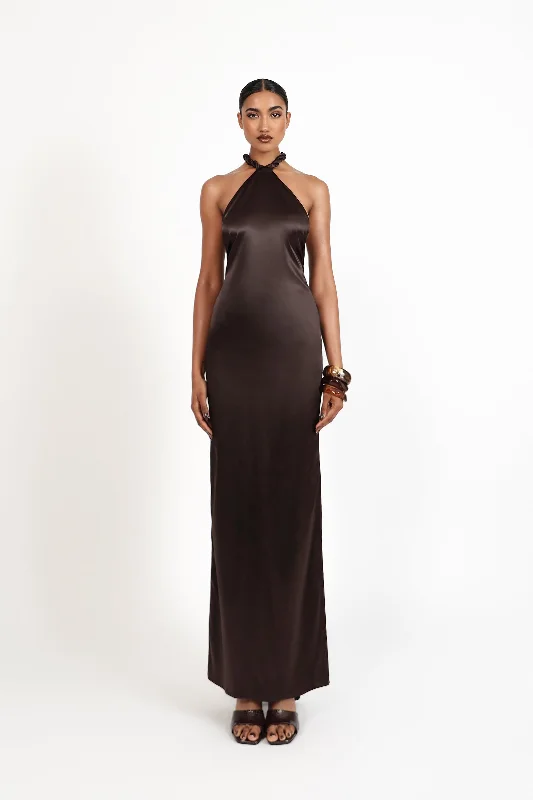 Maxi dresses with bow accents at the waist for a sweet appearanceKHAIA DRESS