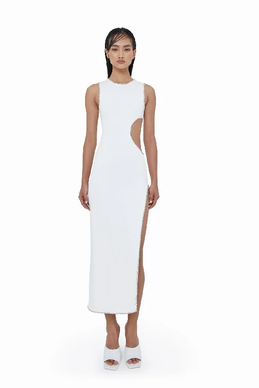 Maxi dresses with a paisley print for a classic and elegant styleKora Maxi Dress - Ivory Maxi dresses with a paisley print for a classic and elegant styleKora Maxi Dress - Ivory