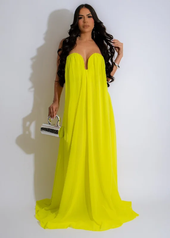 Maxi dresses with side slits for a touch of allureMagic Love Maxi Dress Green