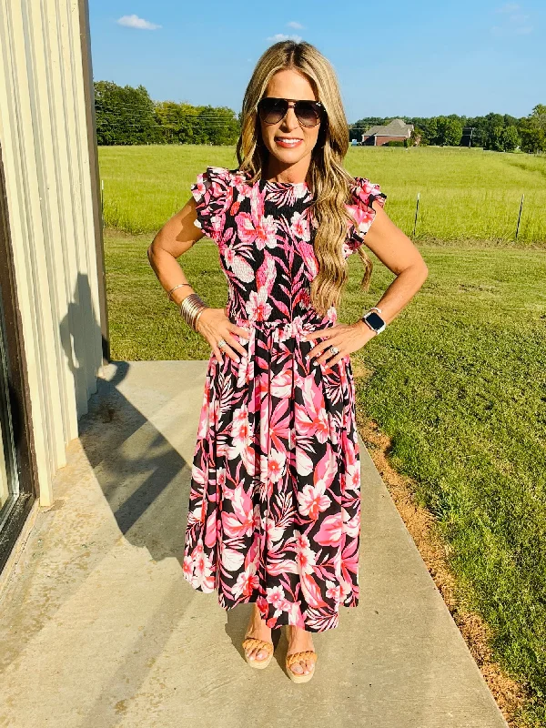 Maxi dresses with a gathered skirt for a voluminous and dramatic effectMAKING A PROMISE DRESS--END OF SUMMER SALE Maxi dresses with a gathered skirt for a voluminous and dramatic effectMAKING A PROMISE DRESS--END OF SUMMER SALE