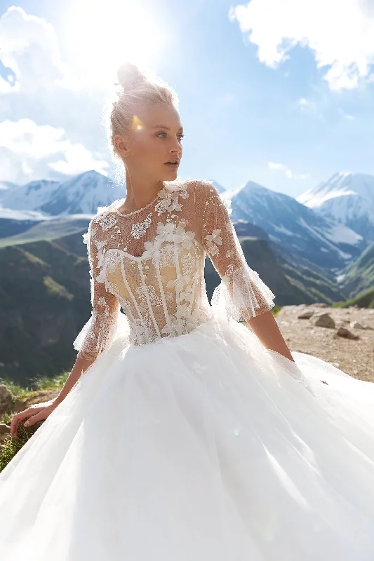 Beach - friendly wedding dresses made of lightweight fabric3/4 Length Sleeve Illusion Neck A-Line Wedding Dress Beach - friendly wedding dresses made of lightweight fabric3/4 Length Sleeve Illusion Neck A-Line Wedding Dress