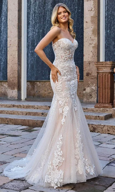 Wedding guest dresses with patchwork designs for a unique lookRachel Allan Bridal RB4184 - Strapless Lace Appliqued Bridal Gown Wedding guest dresses with patchwork designs for a unique lookRachel Allan Bridal RB4184 - Strapless Lace Appliqued Bridal Gown