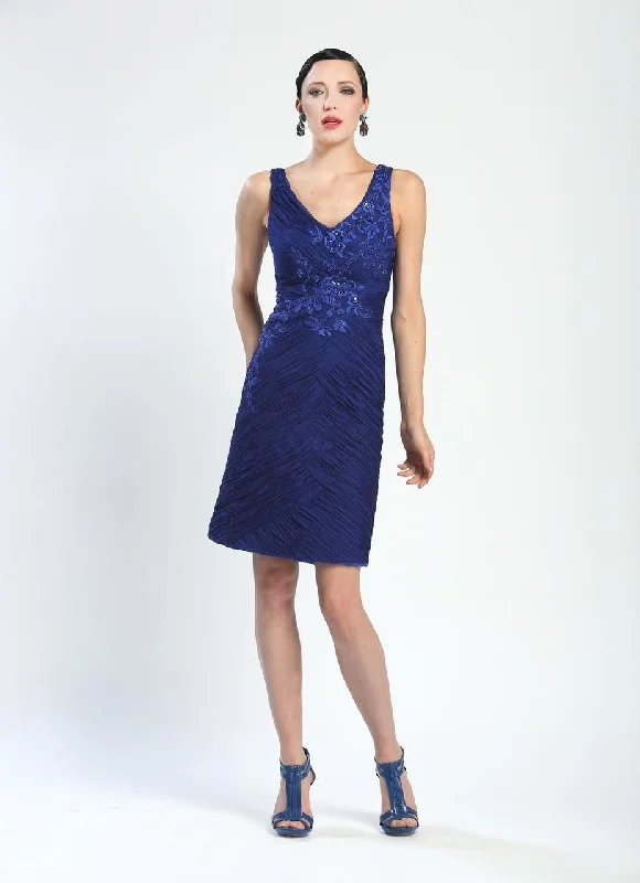 Metallic cocktail dresses with a halter neck for a glamorous occasionSue Wong - Sleeveless V-Neck Ruched Chiffon Dress N4318