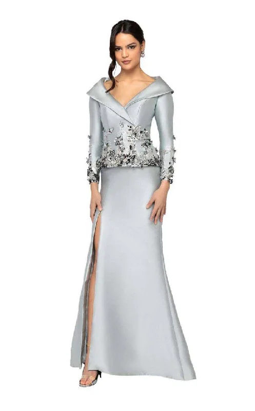 Bodycon dress with a lace - up front​Terani Couture 1911M9323 Formal Long Dress