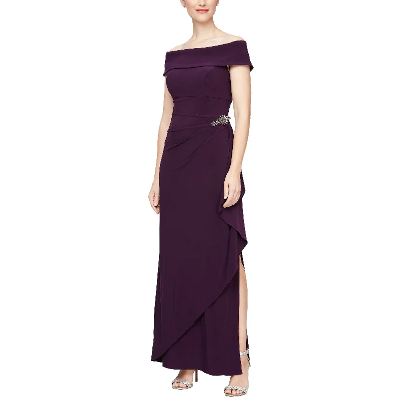 Bodycon dress with a peplum hemAlex Evenings 81351528 Long Off Shoulder Fitted Formal Dress Bodycon dress with a peplum hemAlex Evenings 81351528 Long Off Shoulder Fitted Formal Dress