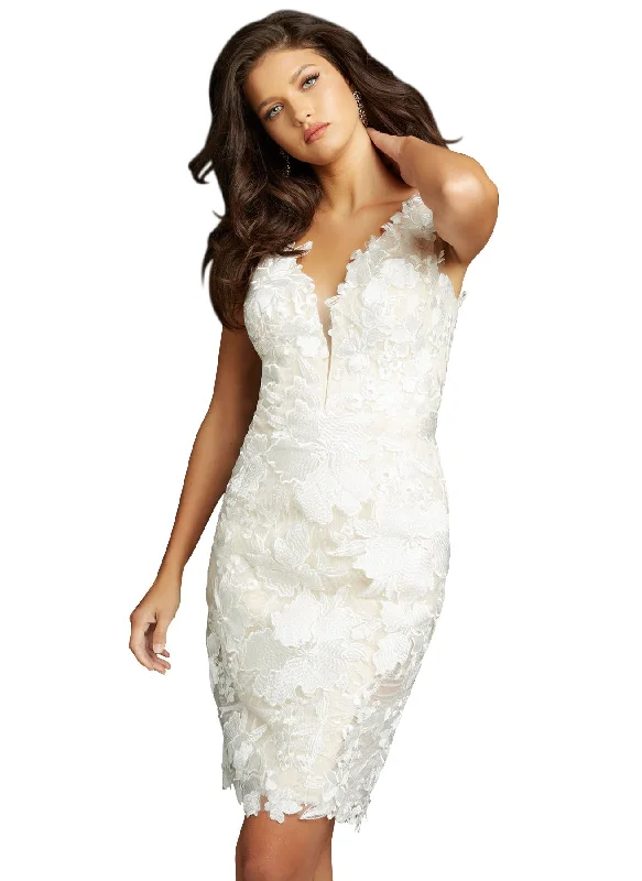 Plus - size party dresses with a flattering cut for all body typesJVN JVN04759 Dress Plus - size party dresses with a flattering cut for all body typesJVN JVN04759 Dress