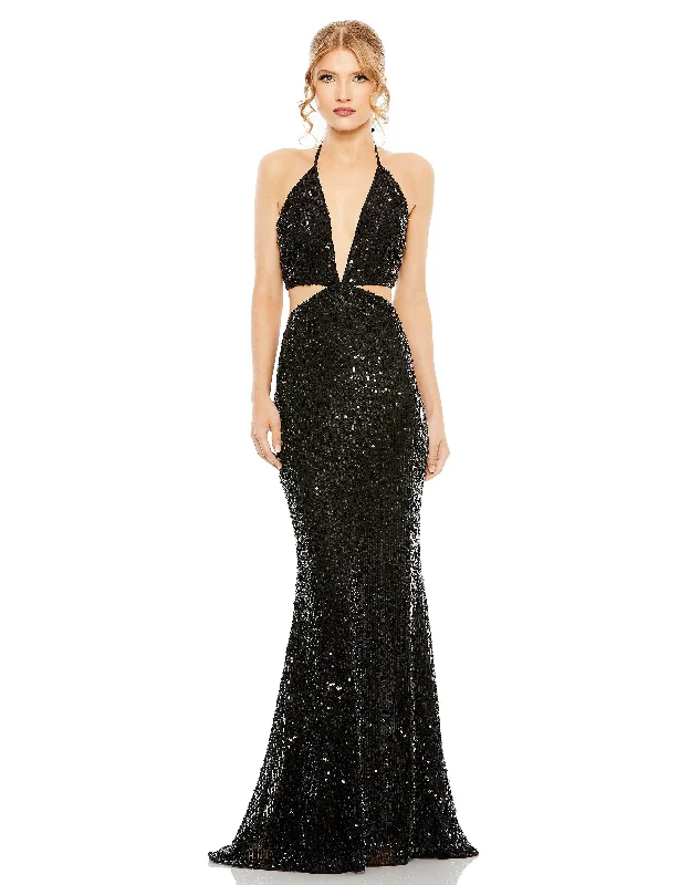 Sleeveless party dresses made of silk for a luxurious feelMac Duggal 93977 Long Formal Halter Prom Dress Sleeveless party dresses made of silk for a luxurious feelMac Duggal 93977 Long Formal Halter Prom Dress