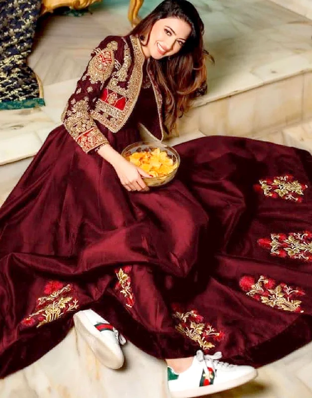 Party dresses with a criss - cross back design for a stylish detailReadymade Koti Style Embroidered Shamoz Silk Maxi (DZ15339) Party dresses with a criss - cross back design for a stylish detailReadymade Koti Style Embroidered Shamoz Silk Maxi (DZ15339)