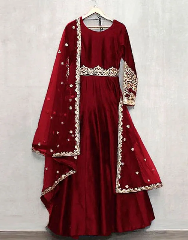 Party dresses with a metallic finish for a shiny and eye - catching effectReadymade 3-Piece Embroidered Silk Maxi Dress with Embroidered Chiffon Dupatta (DZ15398) Party dresses with a metallic finish for a shiny and eye - catching effectReadymade 3-Piece Embroidered Silk Maxi Dress with Embroidered Chiffon Dupatta (DZ15398)