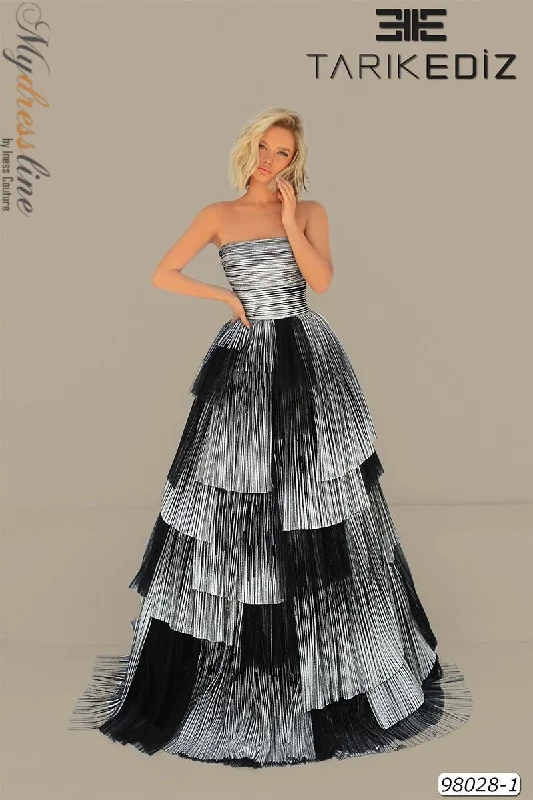 Mermaid - cut formal dresses in satin for a glamorous prom nightTarik Ediz 98028
