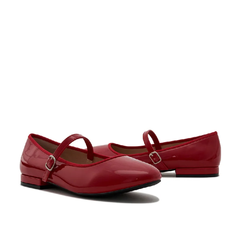 Women's casual ballet flats for a feminine lookSISSY